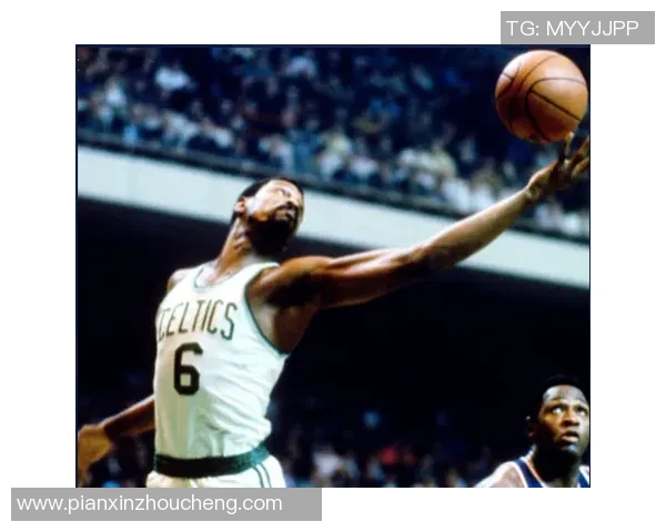 比尔拉塞尔如何通过篮球事业推动美国民权运动的进程与影响